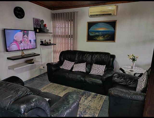 4 BEDROOM HOUSE FOR SALE IN HILLGROVE